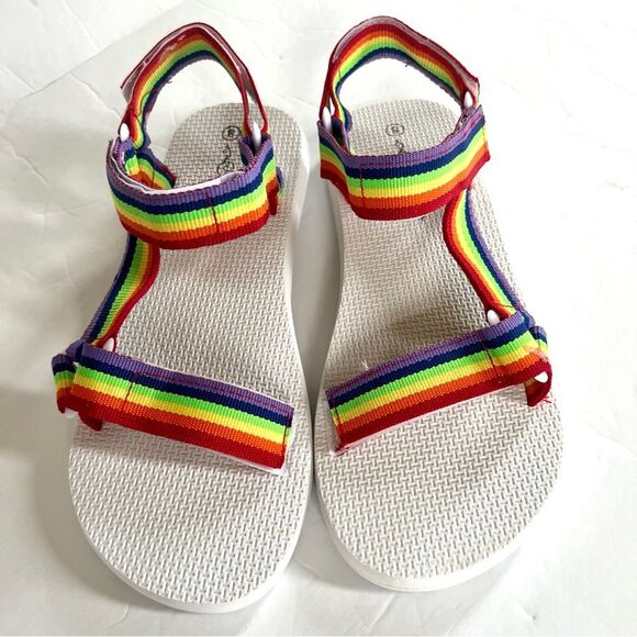 Sole Mates RainbowCore Velcro Strap Hiking Comfort Quick Dry Sandals NWOT Size 8 - Picture 2 of 10